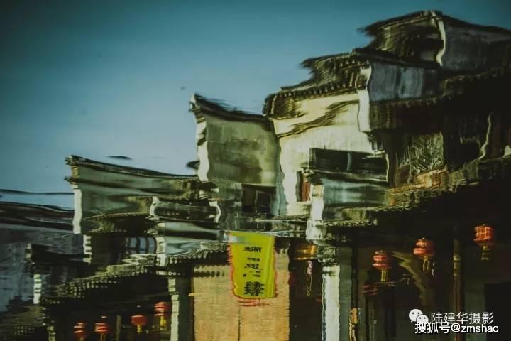 逃离火山口
